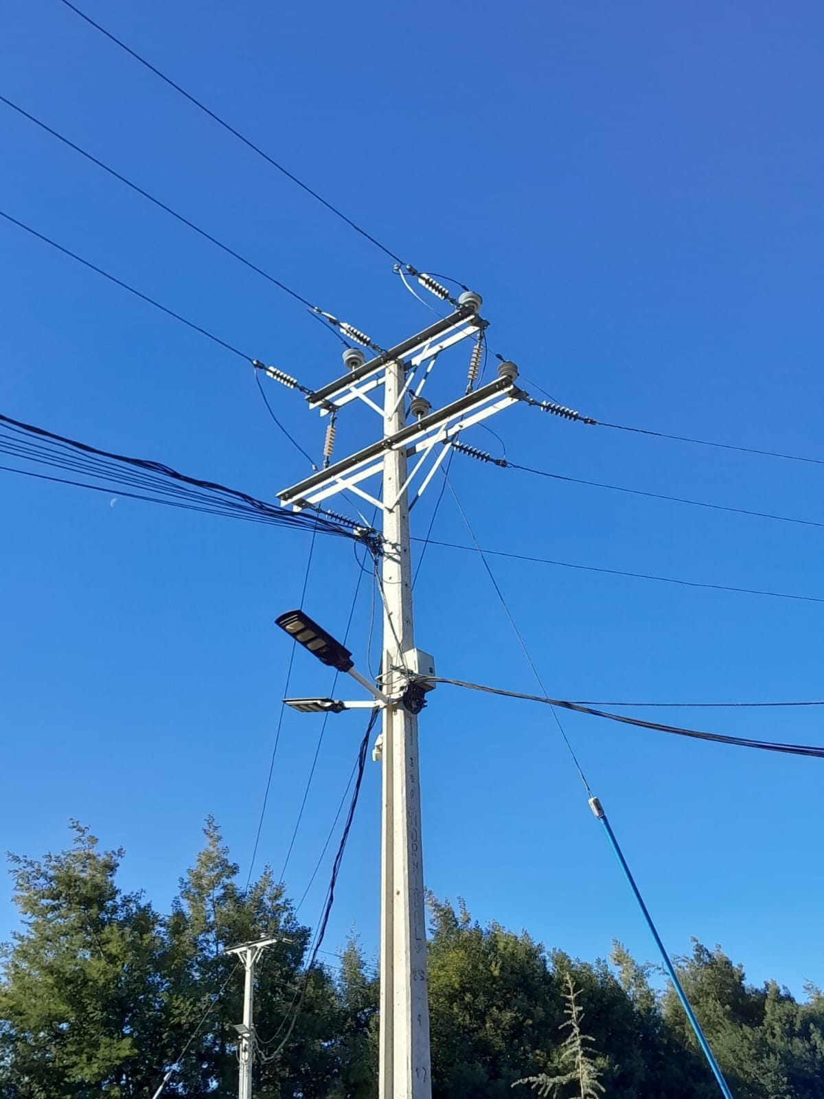 Poste de línea MT 13,2 kV