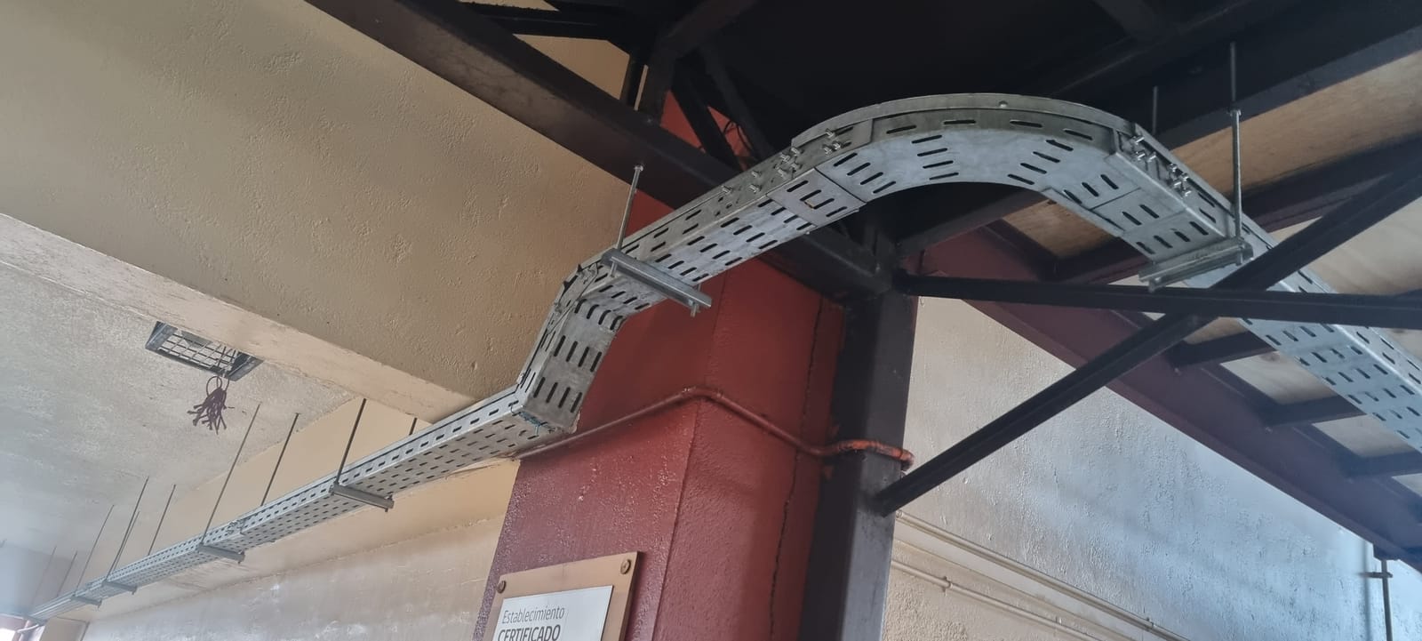 Líneas de distribución eléctrica