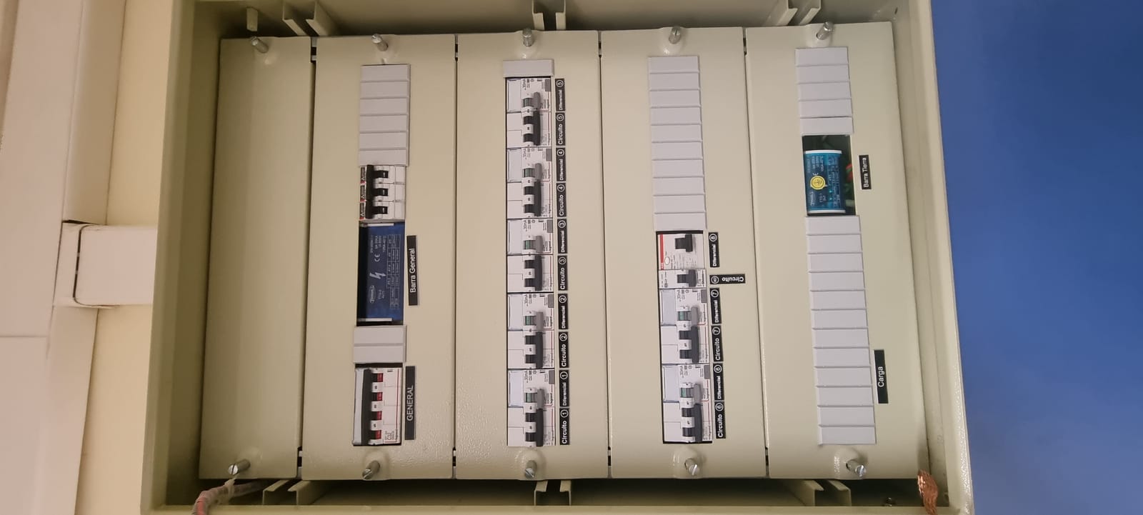 Tablero de computación 32 A, sala de computación